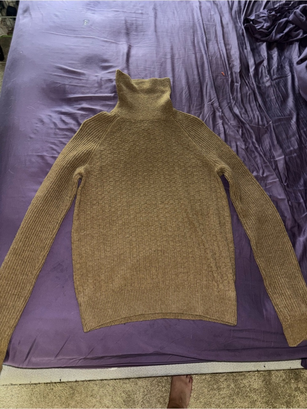 H&M Brown Turtleneck Sweater for Women